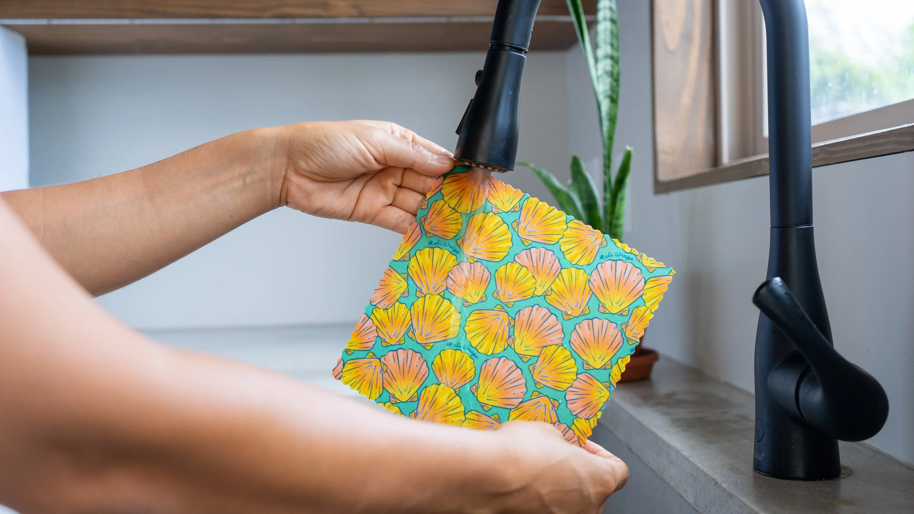 Beeswax Food Wrap - Sunrise Shell Print - Image 8