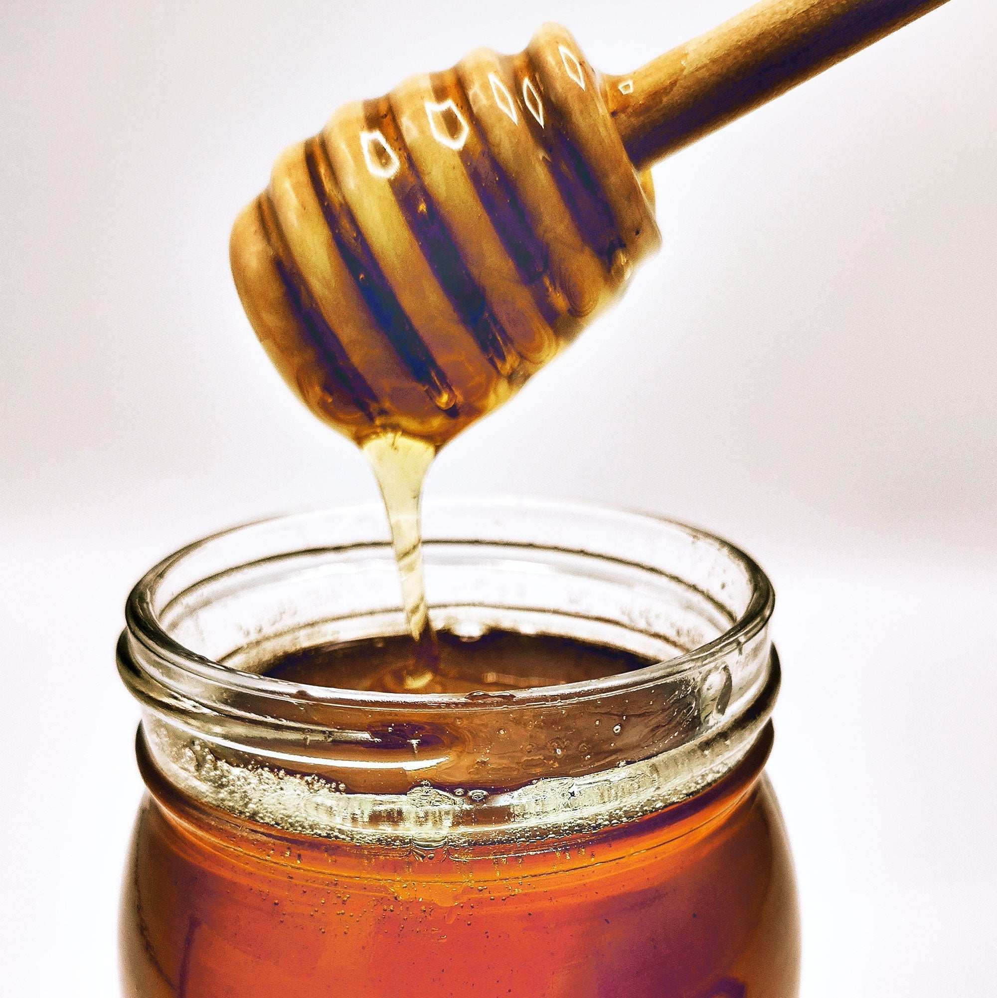 Weeks Raw Gold Reserve Honey, Special Edition- Unfiltered Natural Honey from Georgia - Image 5