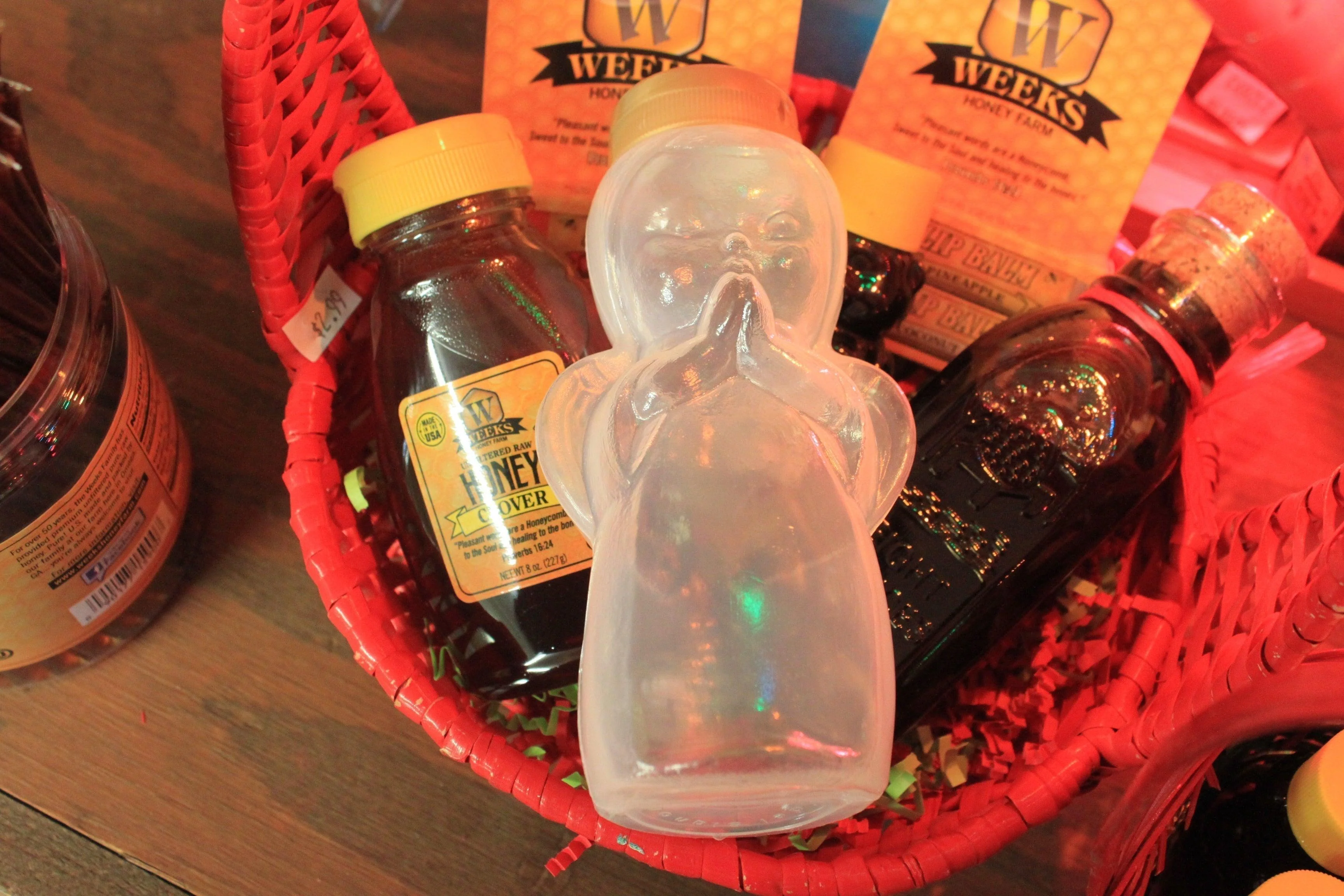 Weeks Honey Farm Vintage Squeezable 12 oz Angel - Image 3